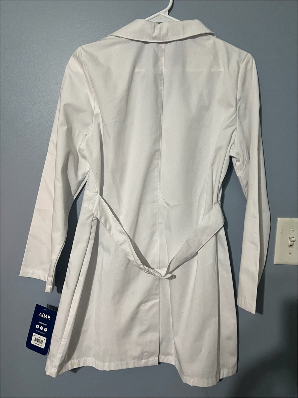 Ada Women's White Professional Lab Coat Blazer - Picture 2 of 5
